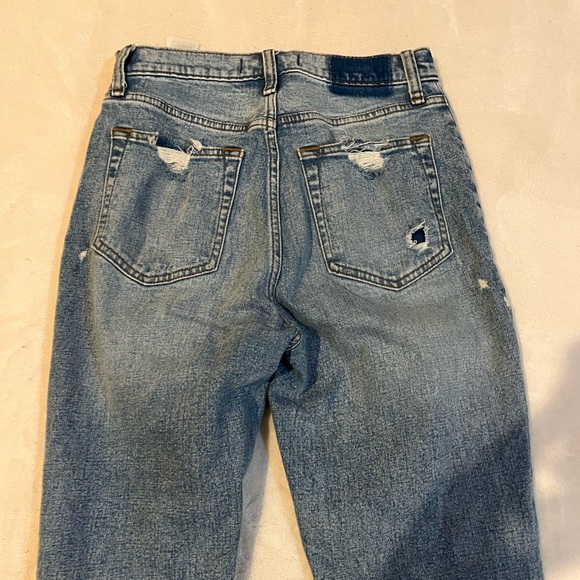 Abercrombie Ankle Straight Ultra high rise curve love light wash ripped jeans - Picture 5 of 5